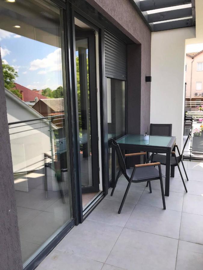 Oasis Residence Hajduszoboszlo Bagian luar foto